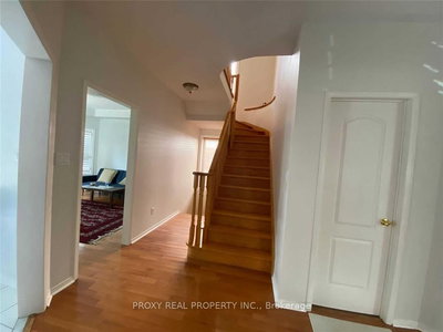 6 Nantucket  Level 1&2 Dr | Richmond Hill | Image