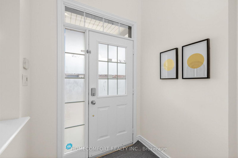 52 Victoria Wood Ave, Markham, L6E 1K1 | Image 2