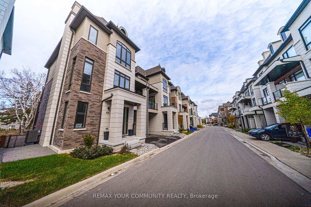 44 Globemaster Lane