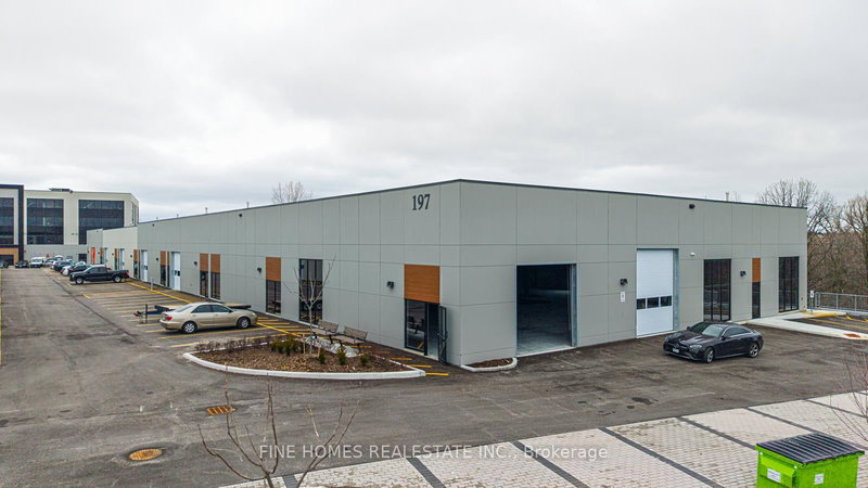 108&109 - 197 Cachet Woods Crt, Markham, L6C 0Z8 | Image 3