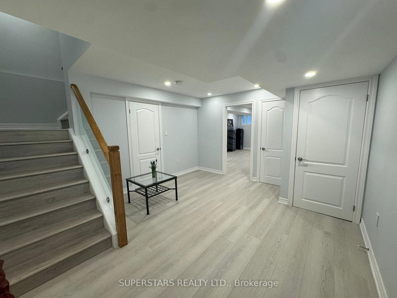 home for lease on LOWER-30 Hermitage Boulevard