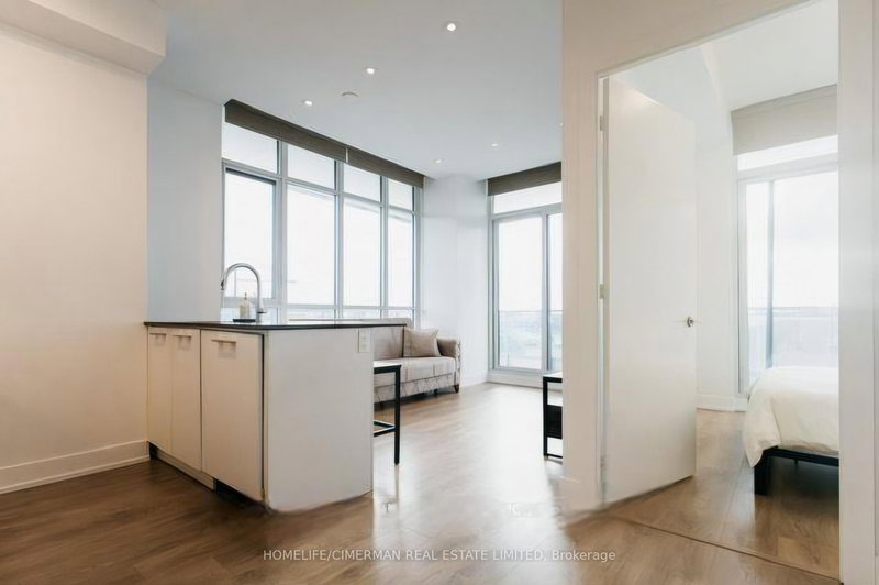 234 - 9471 Yonge St, Richmond Hill, L4C 0Z5 | Image 3