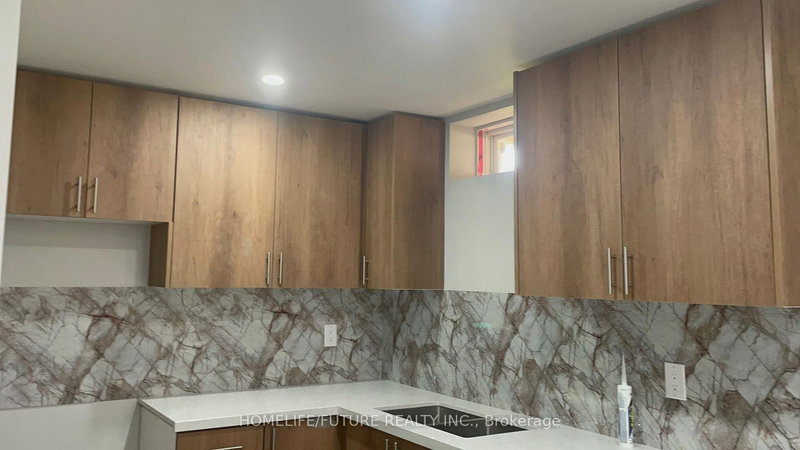 Bsmt - 2 Hoover Park Dr, Whitchurch-Stouffville, L4A 1S1 | Image 2