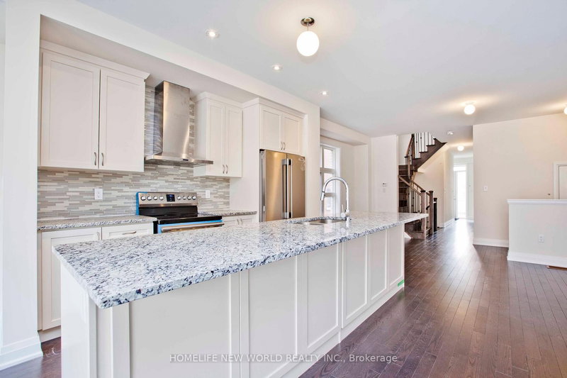 99 Causland Lane, Richmond Hill, L4S 0G5 | Image 2