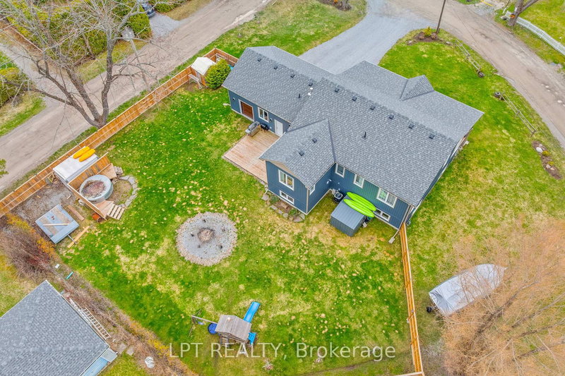 23 Dunkelman Dr, Georgina, L4P 3C8 | Image 3