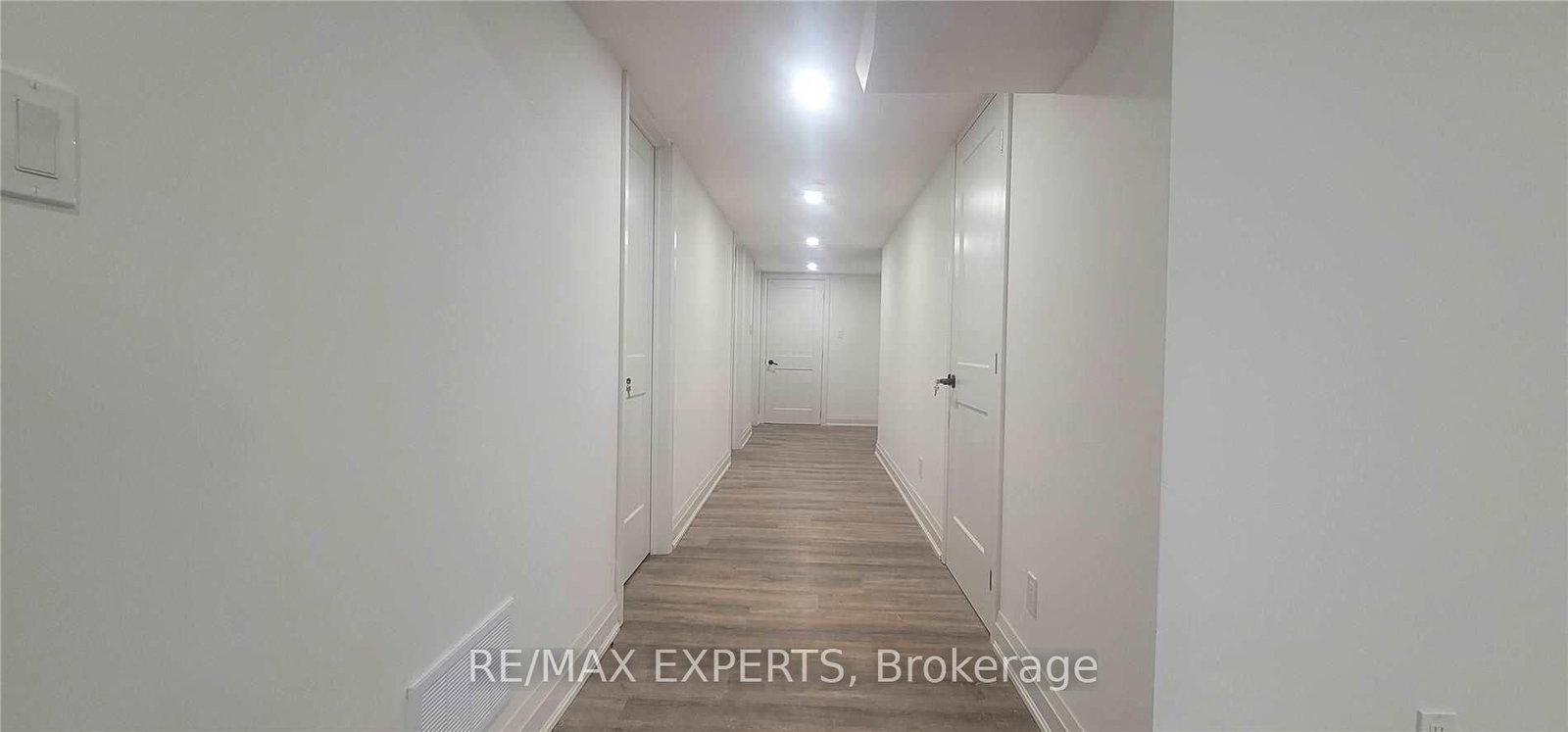 159 Ross Vennare Crescent, Unit Bsmt - Photo 14