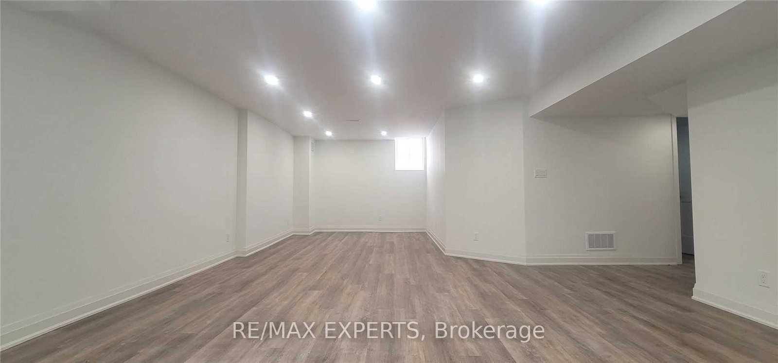 159 Ross Vennare Crescent, Unit Bsmt - Photo 7