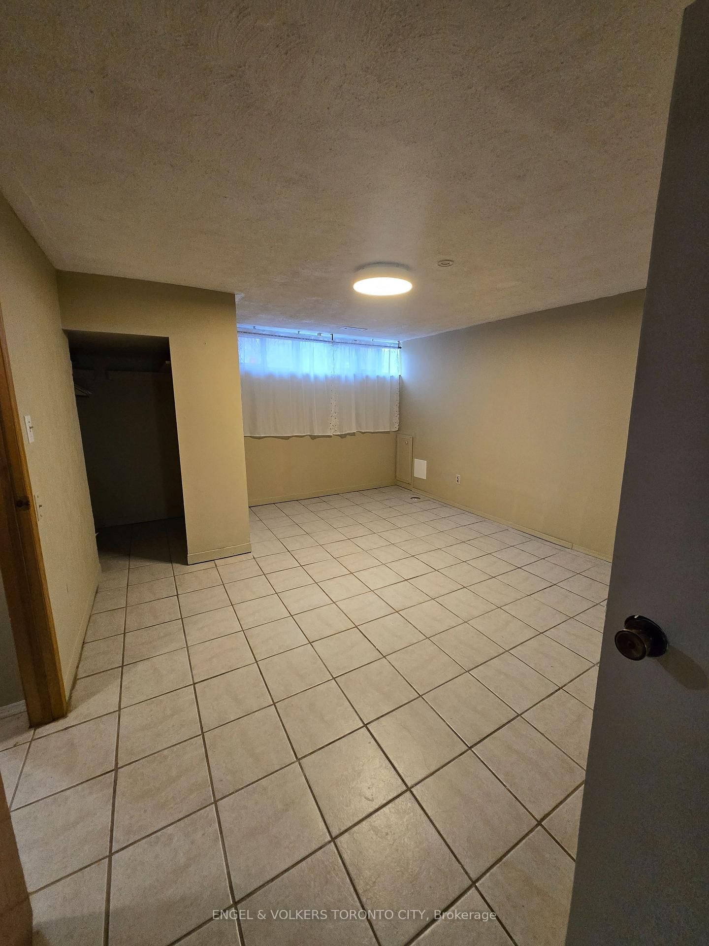 14 Richardson Drive, Unit B - Photo 6