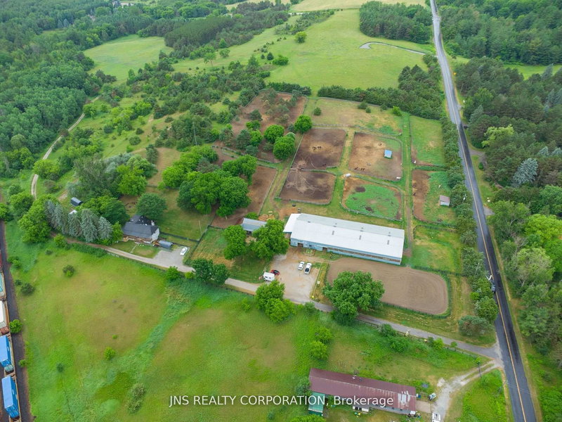 4687 Herald Rd, East Gwillimbury, L0G 1M0 | Image 3