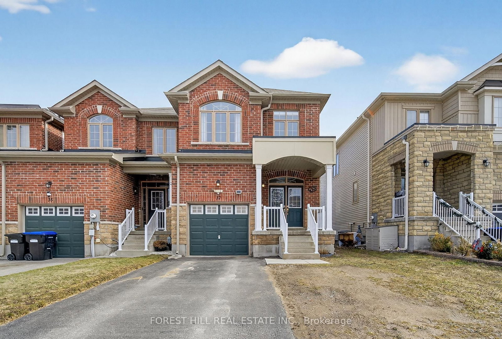 Townhouse for sale at 37 Greenwood Drive, Essa, Ontario, L3W 0N5 - Angus - MLS: N12959824