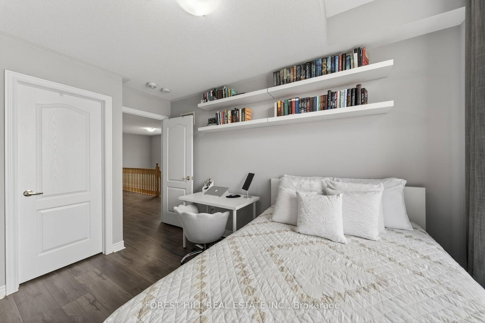 Townhouse for sale at 37 Greenwood Drive, Essa, Ontario, L3W 0N5 - Angus - MLS: N12959824