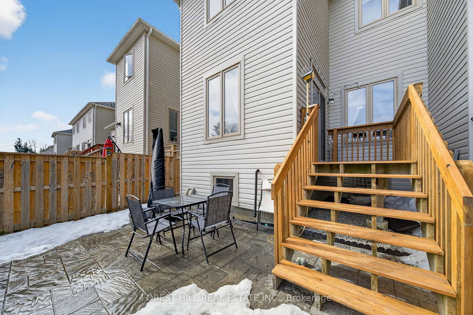 Townhouse for sale at 37 Greenwood Drive, Essa, Ontario, L3W 0N5 - Angus - MLS: N12959824