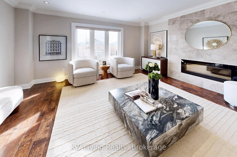 29 Mayfair Crt, Richmond Hill, L4B 3X7 | Image 3