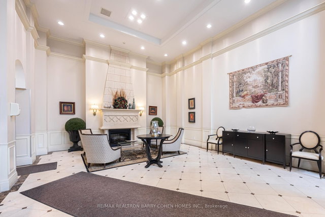 201 - 310 Red Maple Road