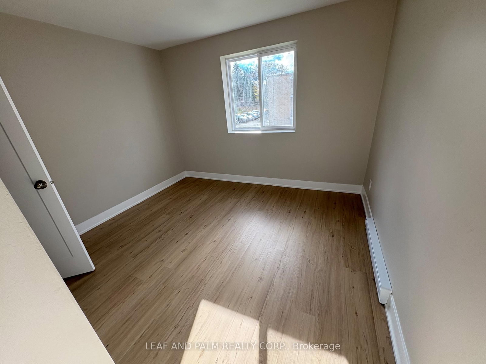 31 Huron Heights Drive - Photo 10