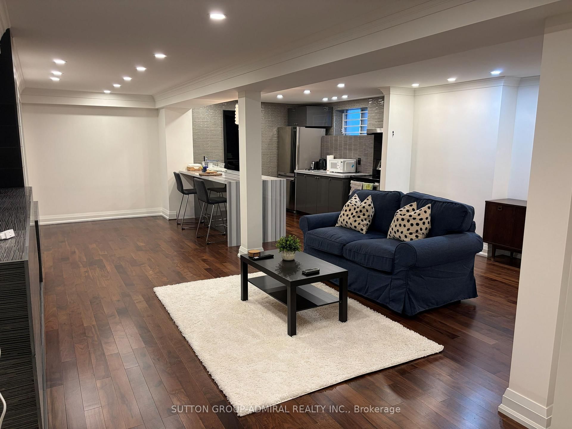 107 Princeton Gate, Unit Basement
