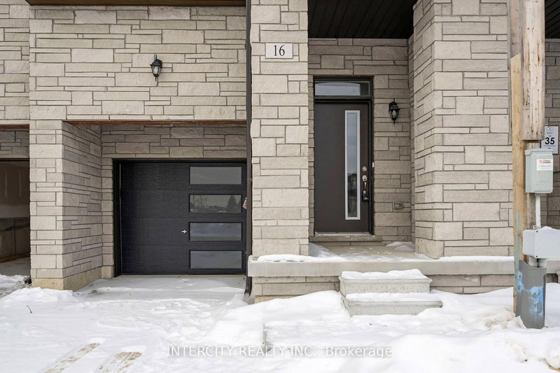 16 Radisson St, Vaughan, L4H 5J3 | Image 2