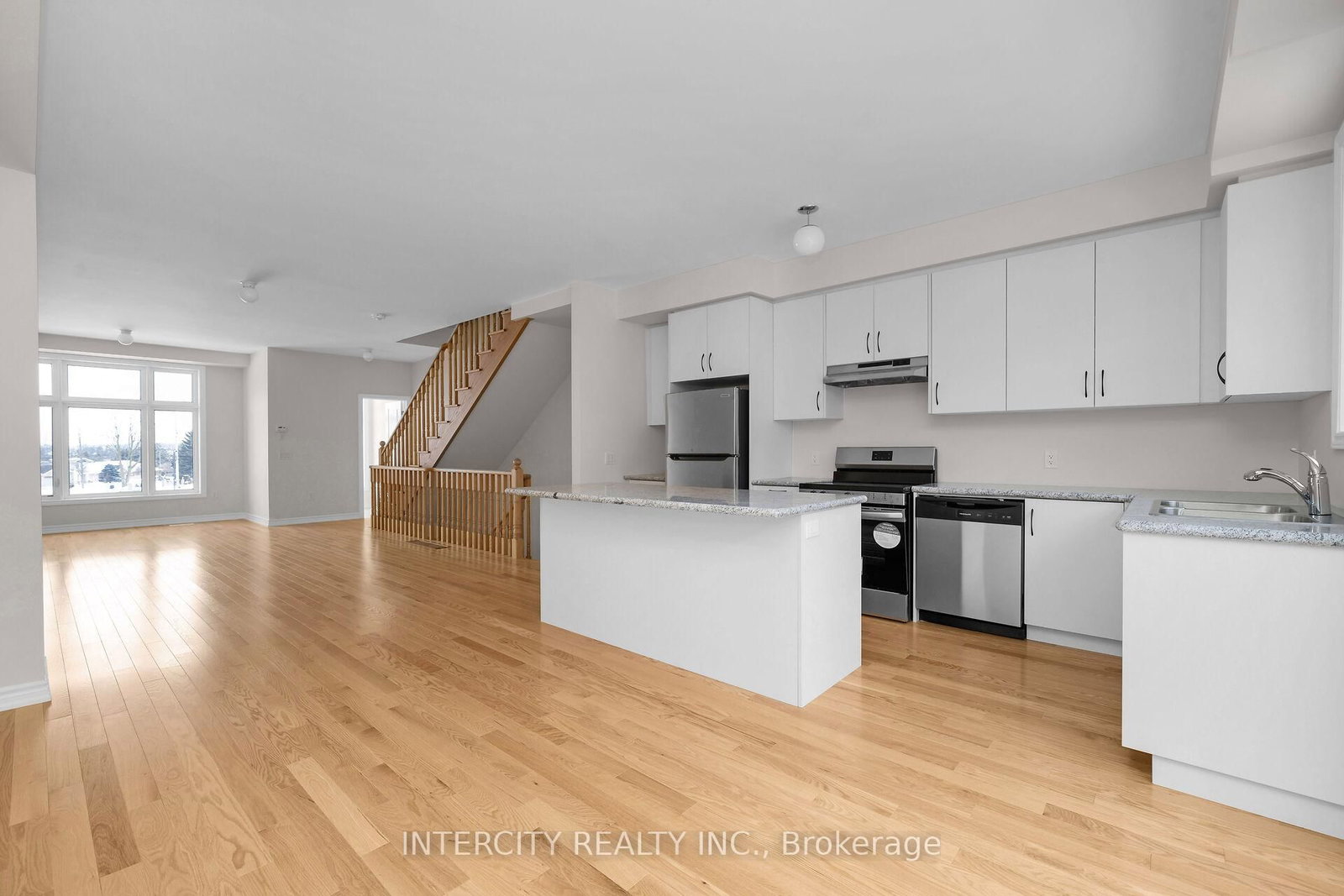 30 Radisson Street • Vaughan, ON photo 11
