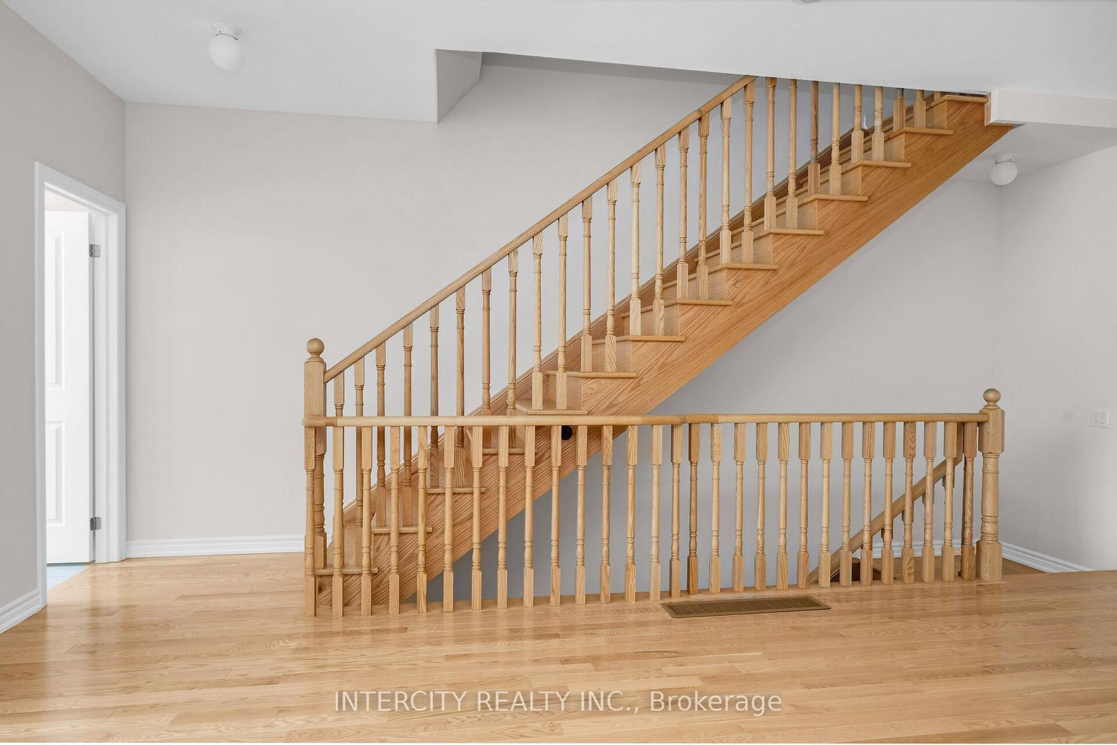 30 Radisson Street • Vaughan, ON photo 18