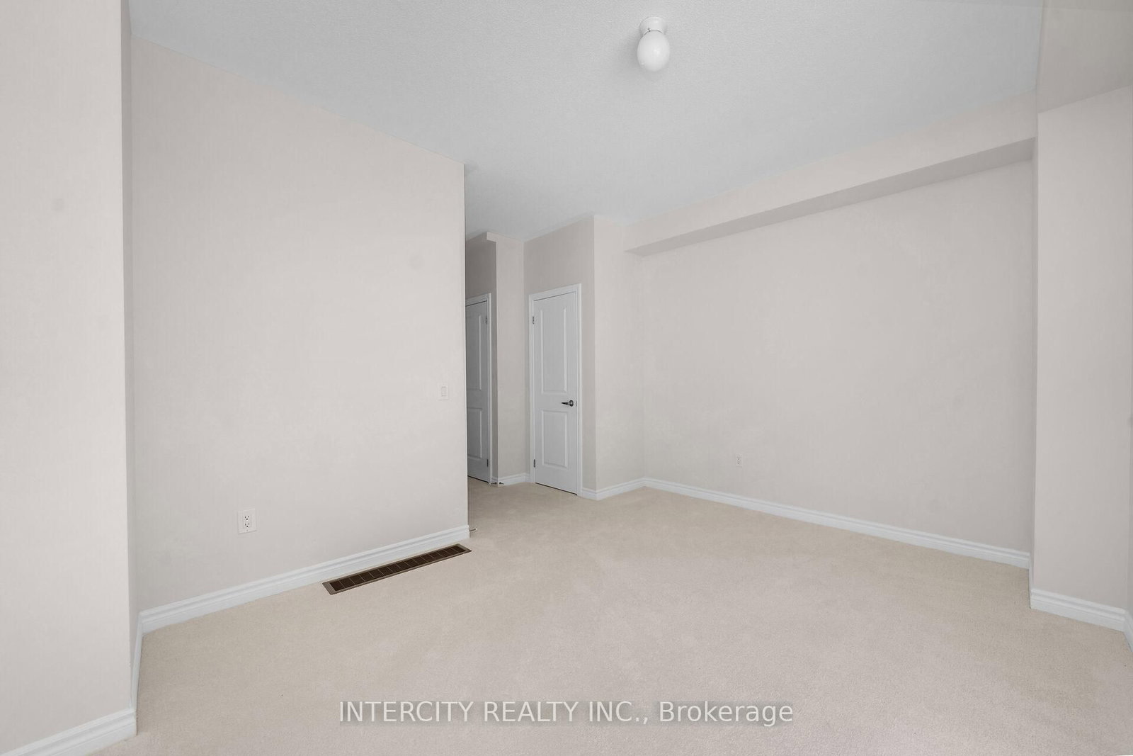 30 Radisson Street • Vaughan, ON photo 6