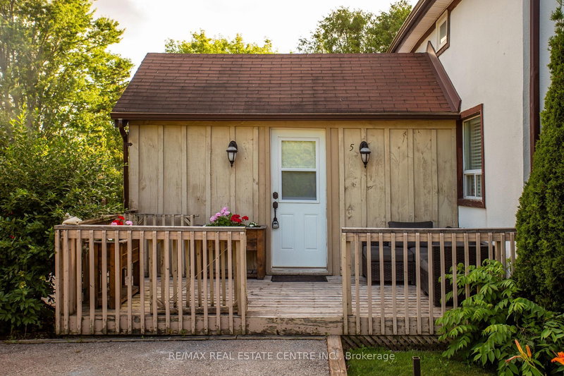 5 East John St N, Innisfil, L0L 1L0 | Image 2