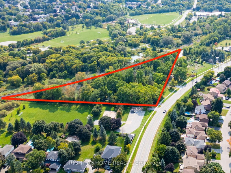 315 Main St N, Newmarket, L3Y 9A9 | Image 3