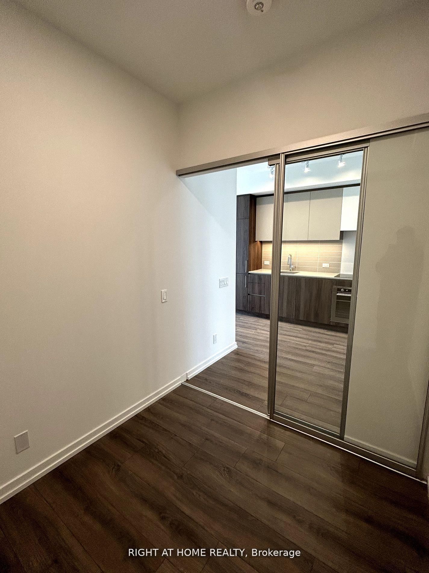 7890 Jane Street, Unit 5207 - Photo 13