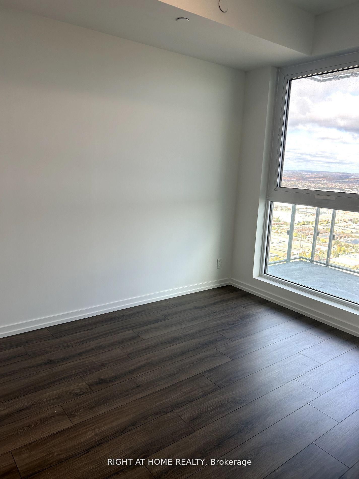 7890 Jane Street, Unit 5207 - Photo 20