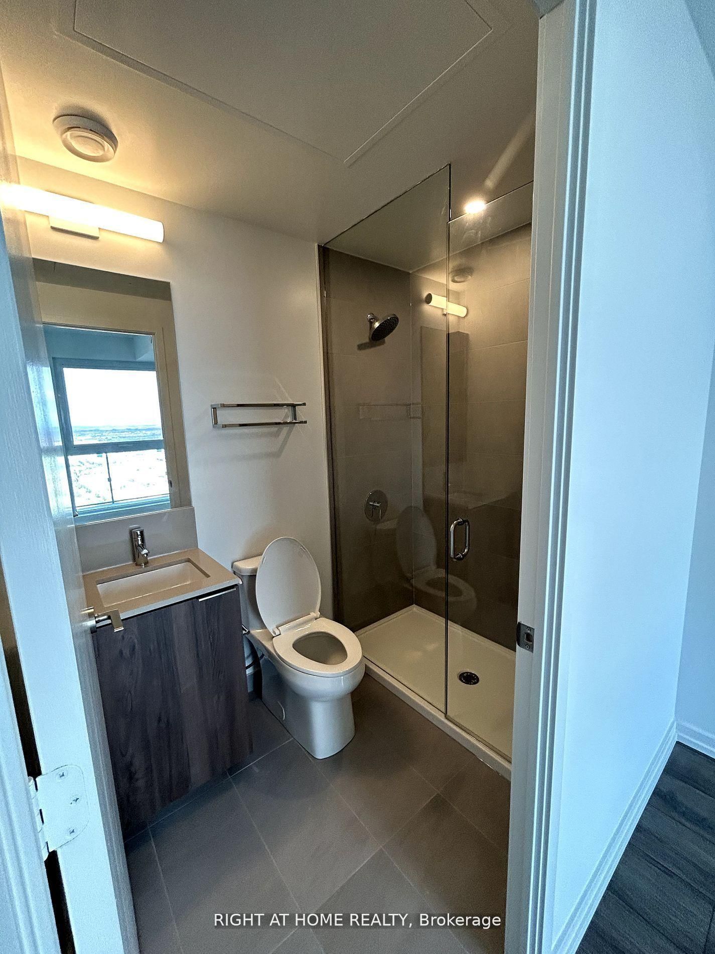 7890 Jane Street, Unit 5207 - Photo 22