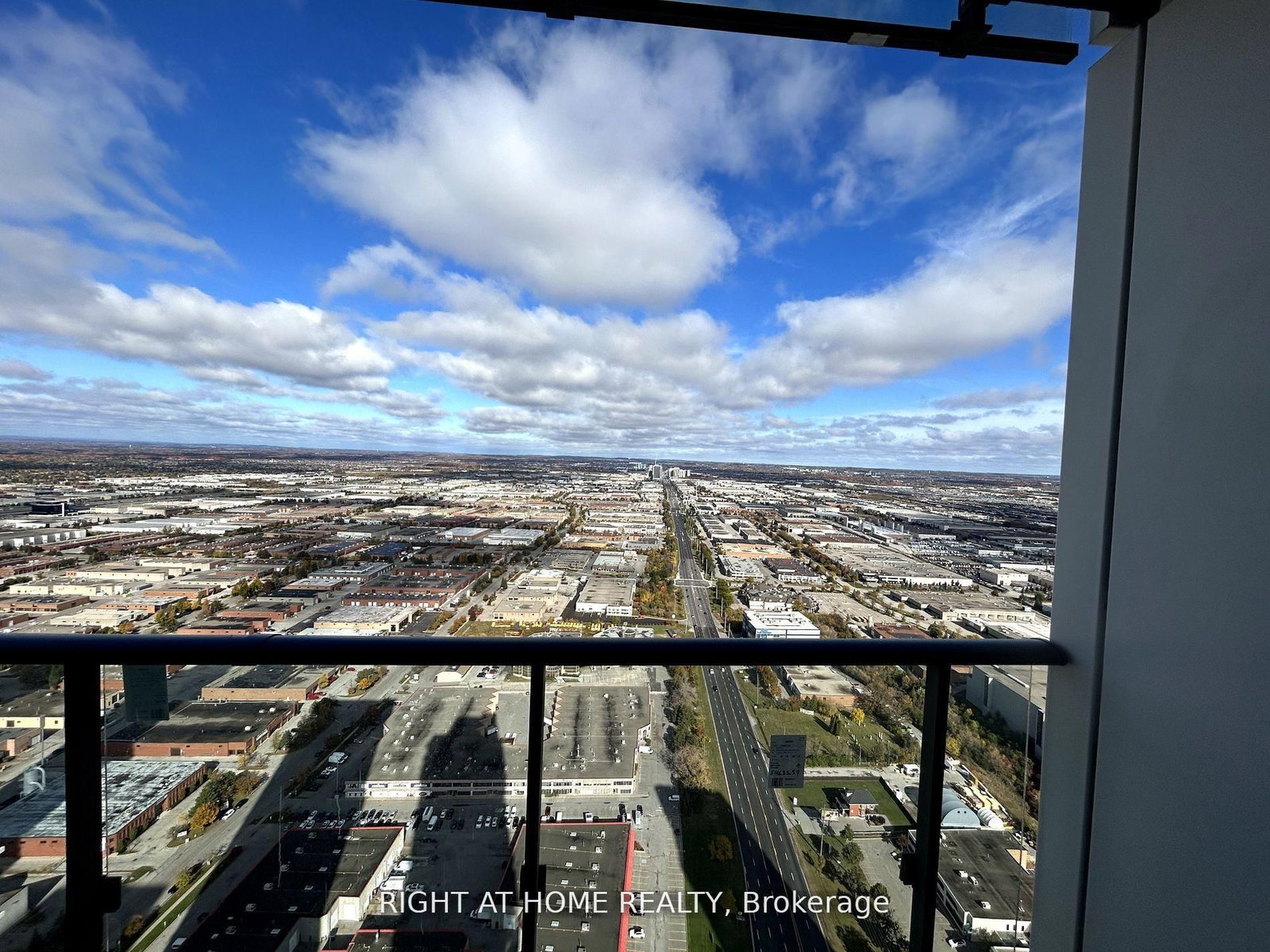 7890 Jane Street, Unit 5207 - Photo 23