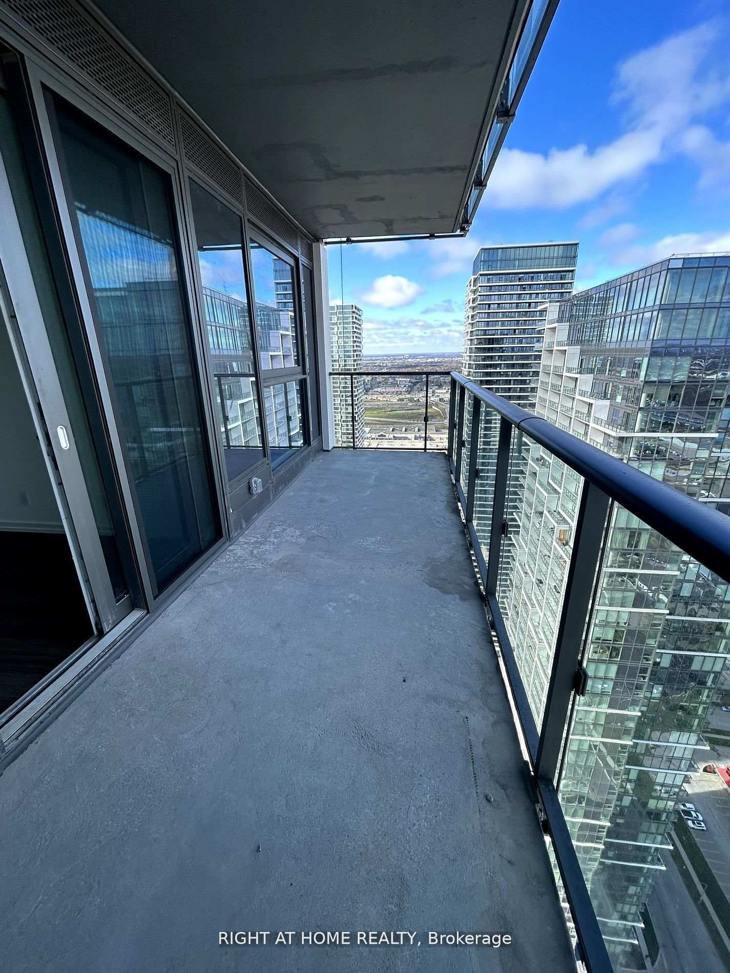 7890 Jane Street, Unit 5207 - Photo 26