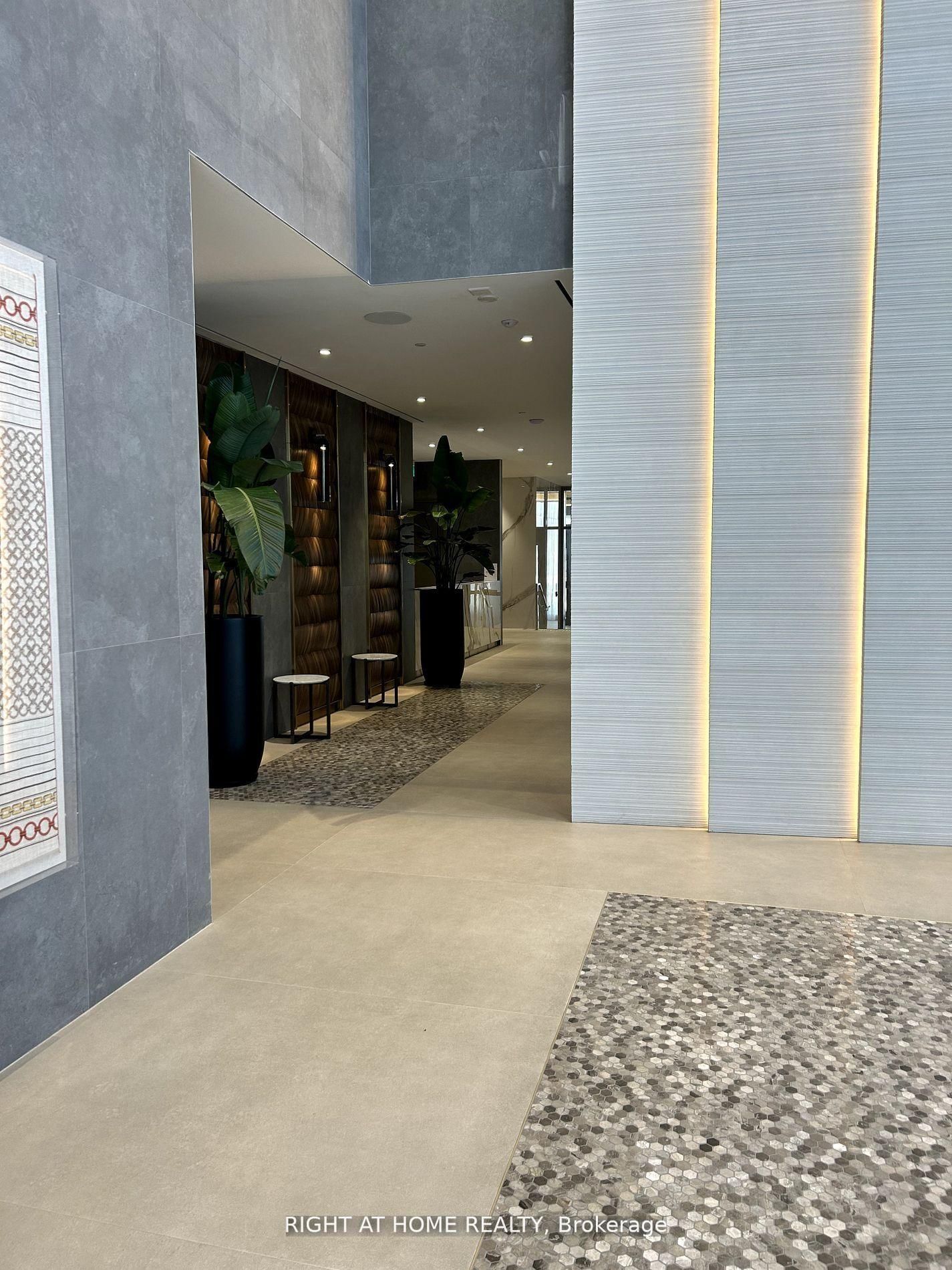 7890 Jane Street, Unit 5207 - Photo 5