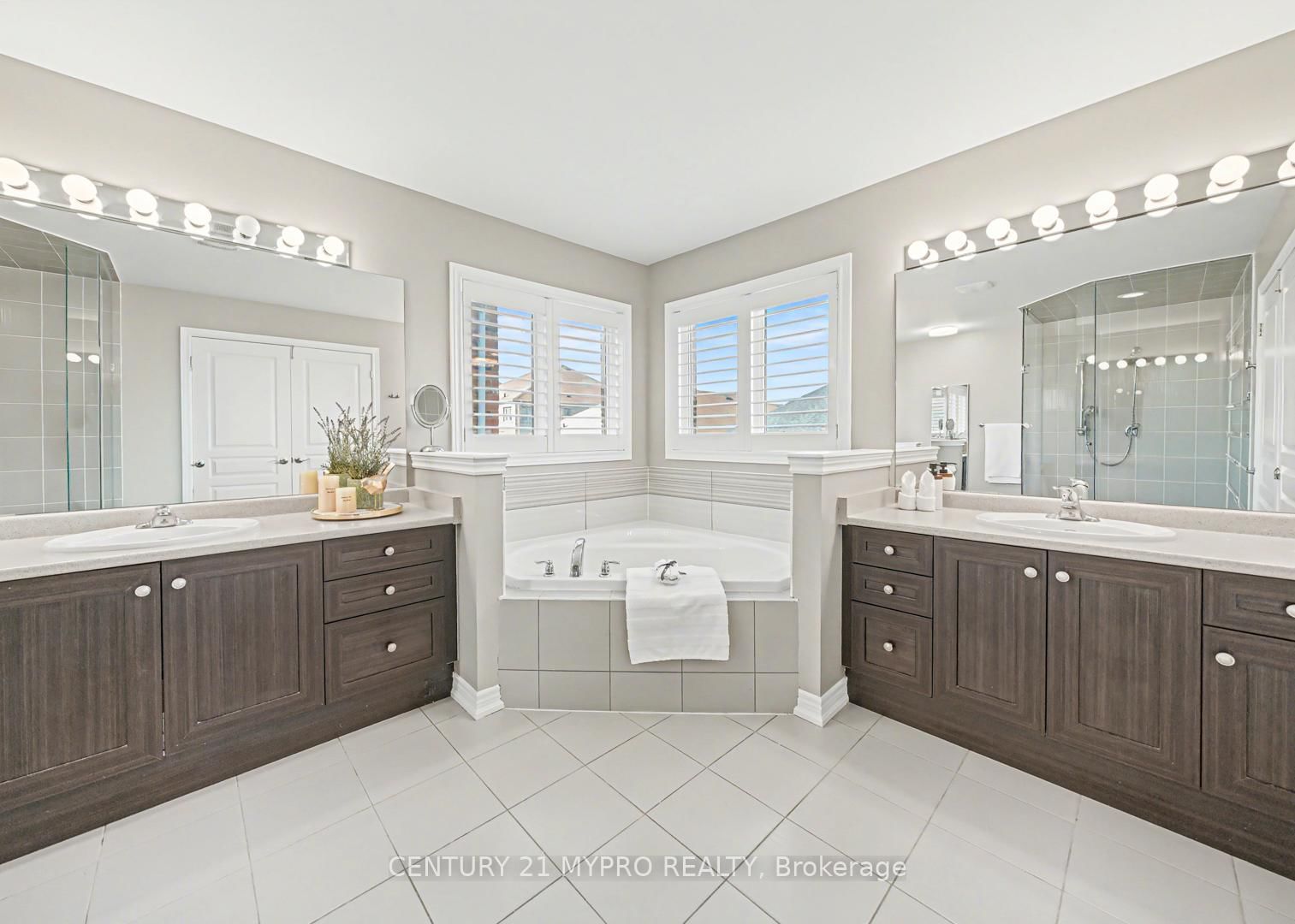 Detached House for sale at 87 Fred Mclaren Boulevard, Markham, Ontario, L6E 0L3 - Wismer - MLS: N12962456