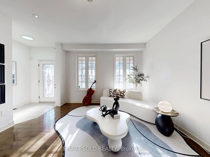 25 Fieldflower Cres, Richmond Hill, L4E 5E9 | Image 3