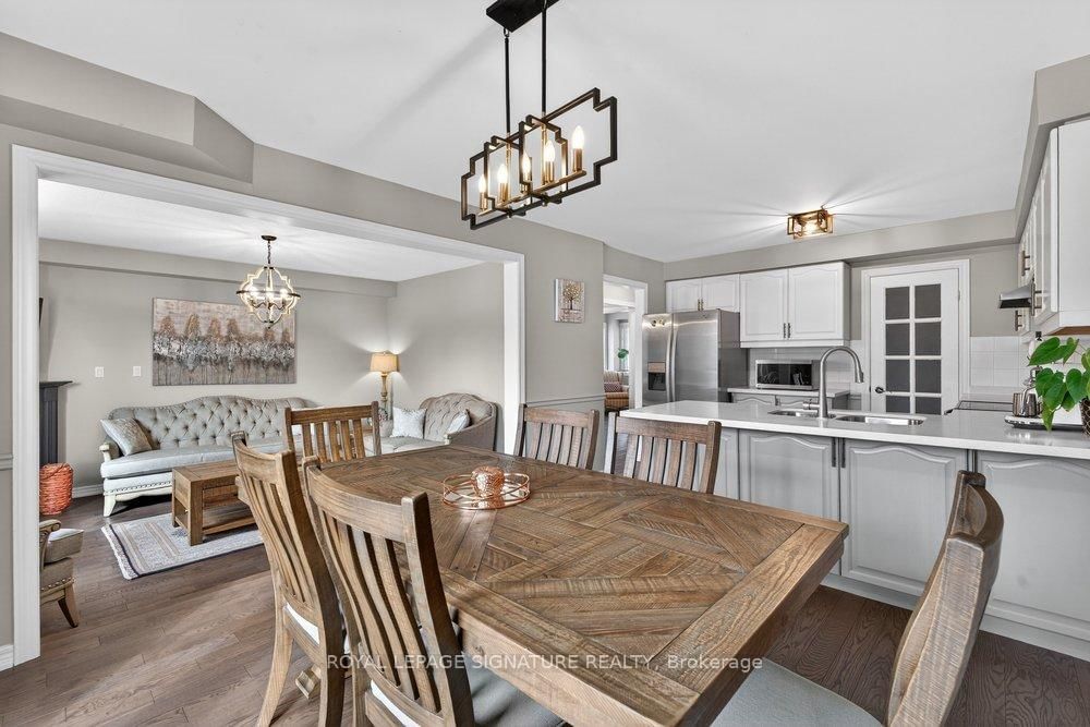 Detached House for sale at 31 Rinaldo Road, Georgina, Ontario, L4P 3X9 - Keswick South - MLS: N12962544