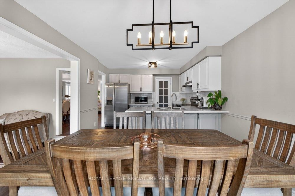 Detached House for sale at 31 Rinaldo Road, Georgina, Ontario, L4P 3X9 - Keswick South - MLS: N12962544