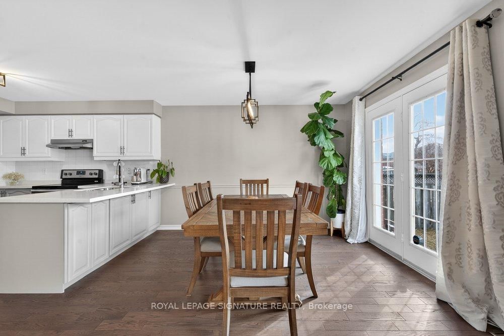 Detached House for sale at 31 Rinaldo Road, Georgina, Ontario, L4P 3X9 - Keswick South - MLS: N12962544