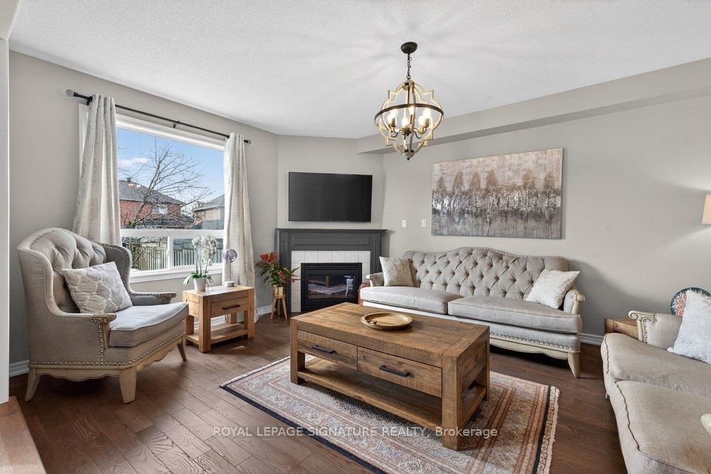 Detached House for sale at 31 Rinaldo Road, Georgina, Ontario, L4P 3X9 - Keswick South - MLS: N12962544