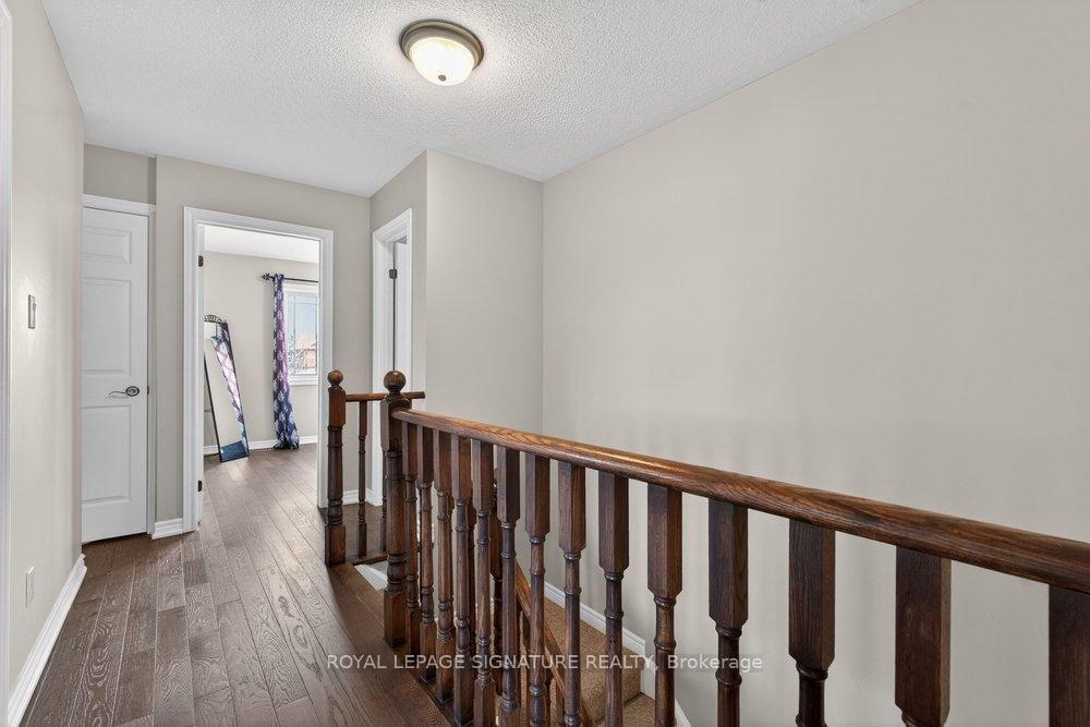 Detached House for sale at 31 Rinaldo Road, Georgina, Ontario, L4P 3X9 - Keswick South - MLS: N12962544