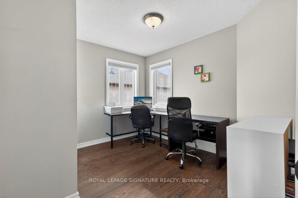 Detached House for sale at 31 Rinaldo Road, Georgina, Ontario, L4P 3X9 - Keswick South - MLS: N12962544