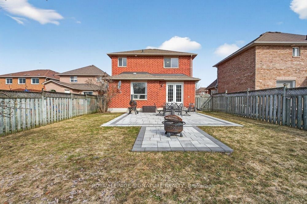 Detached House for sale at 31 Rinaldo Road, Georgina, Ontario, L4P 3X9 - Keswick South - MLS: N12962544