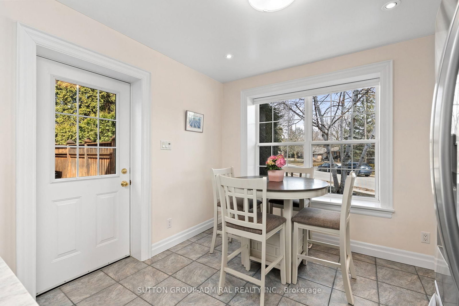 Detached House for sale at 54 Starlight Crescent, Richmond Hill, Ontario, L4C 4X5 - Mill Pond - MLS: N12962792