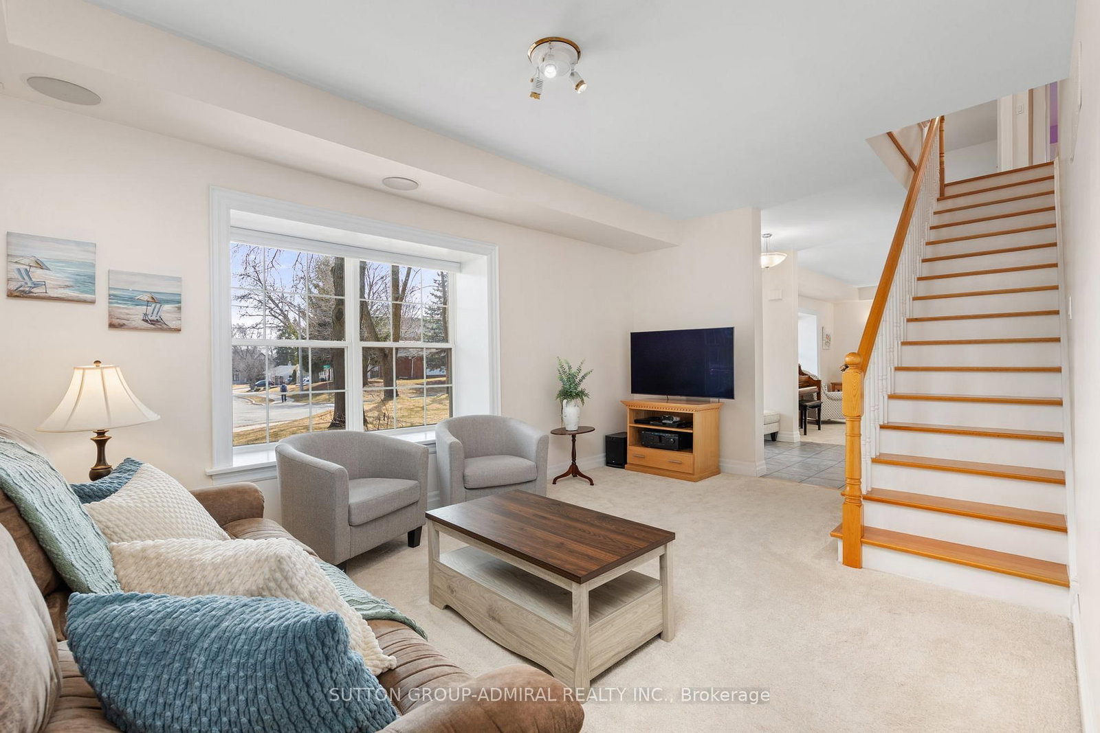 Detached House for sale at 54 Starlight Crescent, Richmond Hill, Ontario, L4C 4X5 - Mill Pond - MLS: N12962792