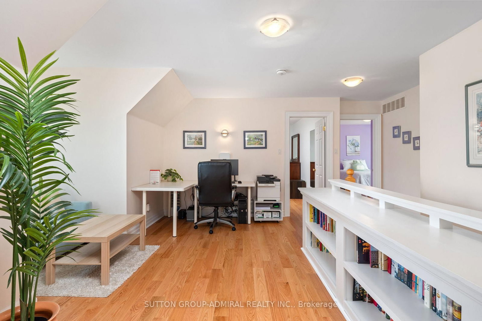 Detached House for sale at 54 Starlight Crescent, Richmond Hill, Ontario, L4C 4X5 - Mill Pond - MLS: N12962792