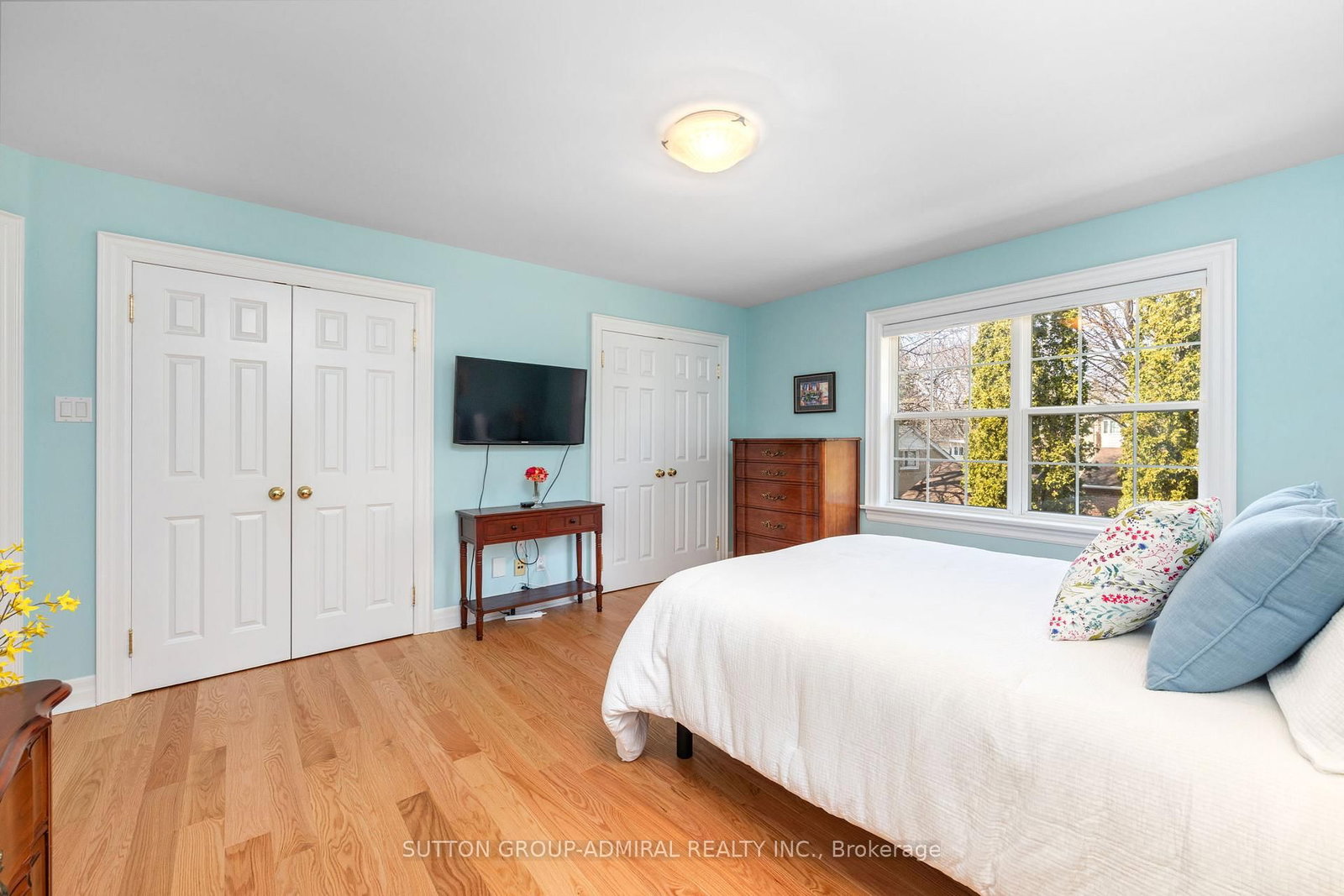 Detached House for sale at 54 Starlight Crescent, Richmond Hill, Ontario, L4C 4X5 - Mill Pond - MLS: N12962792