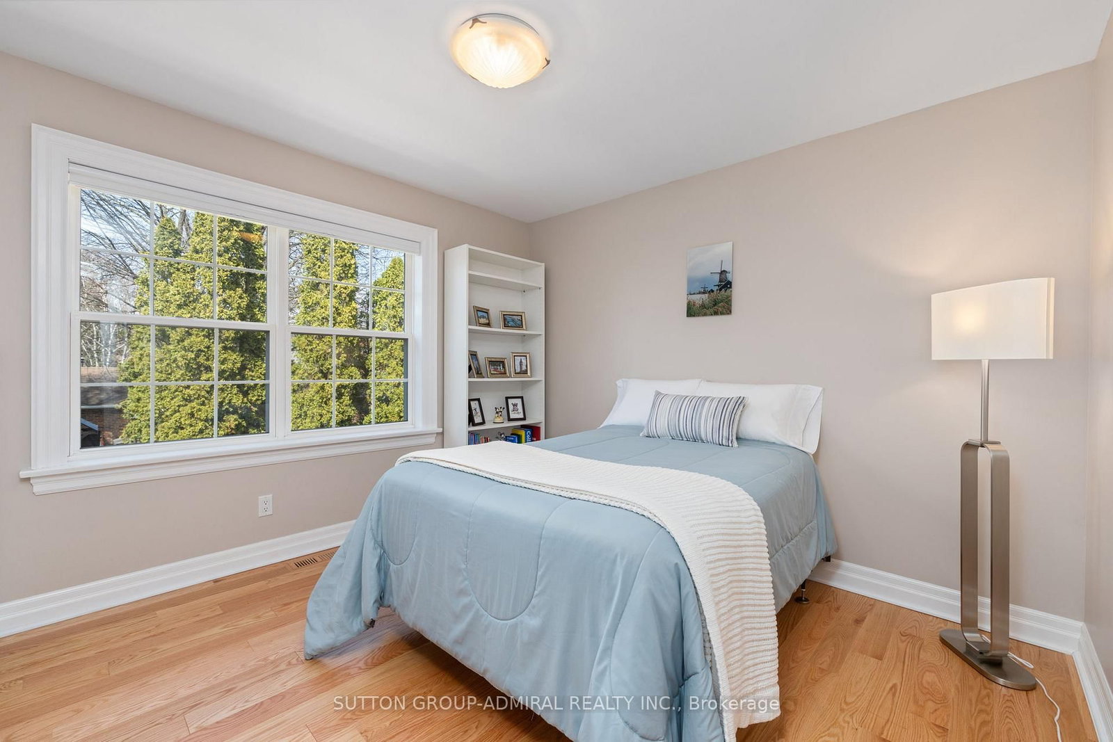 Detached House for sale at 54 Starlight Crescent, Richmond Hill, Ontario, L4C 4X5 - Mill Pond - MLS: N12962792