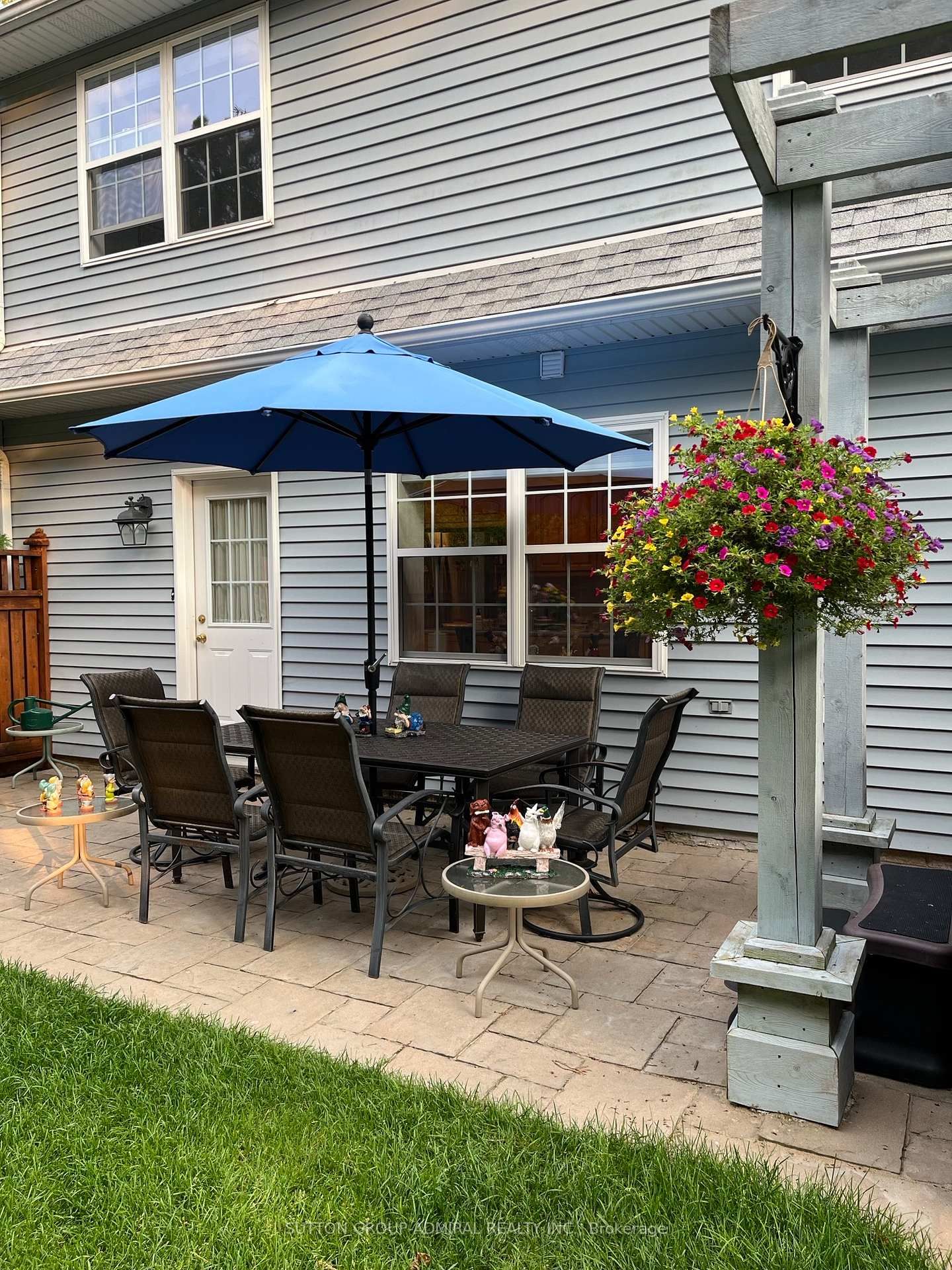 Detached House for sale at 54 Starlight Crescent, Richmond Hill, Ontario, L4C 4X5 - Mill Pond - MLS: N12962792