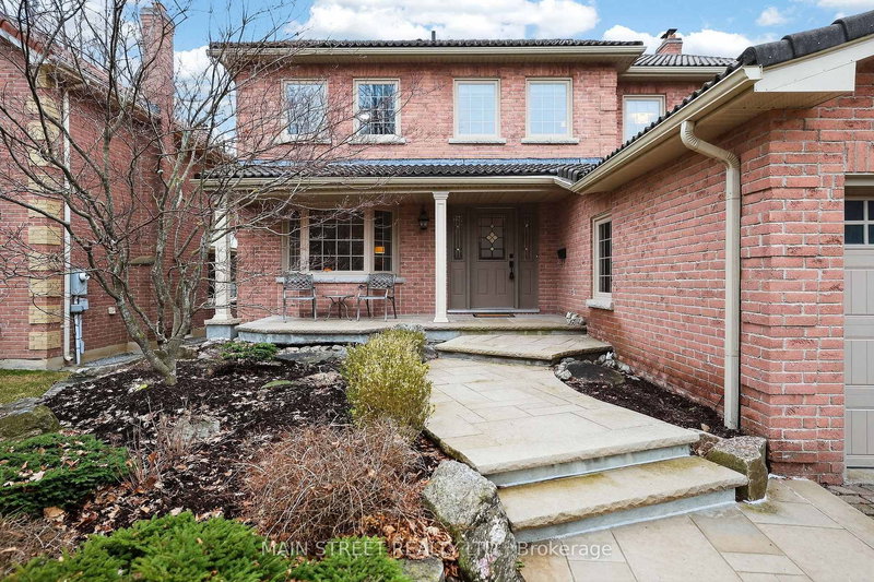 65 Marsh Harbour, Aurora, L4G 5Y7 | Image 2