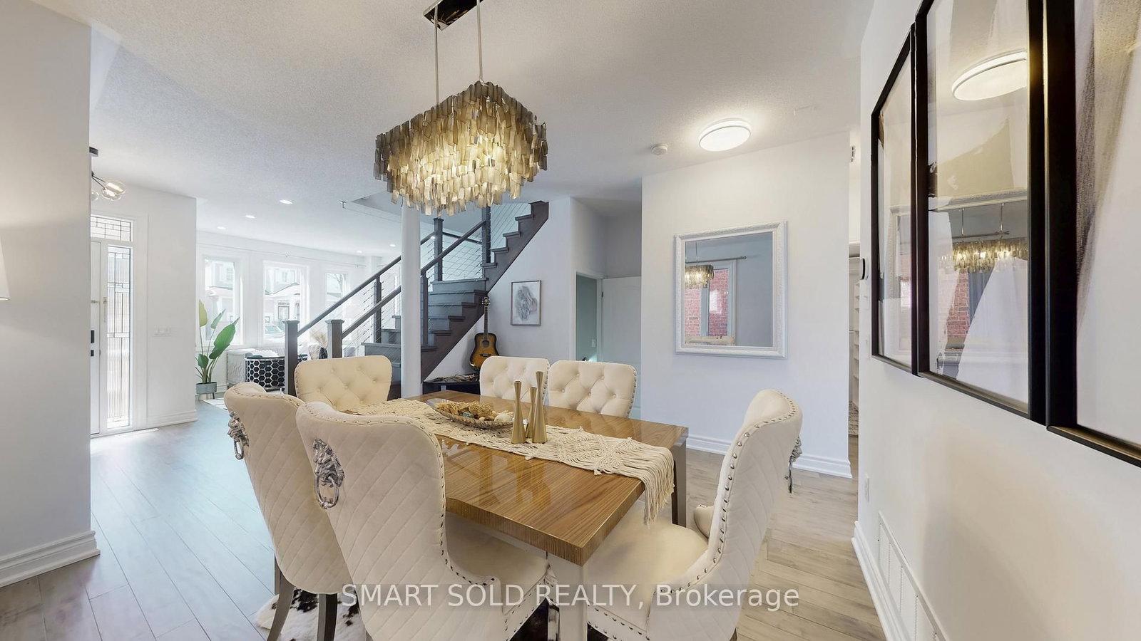 Detached House for sale at 3 Manorwood Drive, Markham, Ontario, L6C 2S9 - Berczy - MLS: N12962864