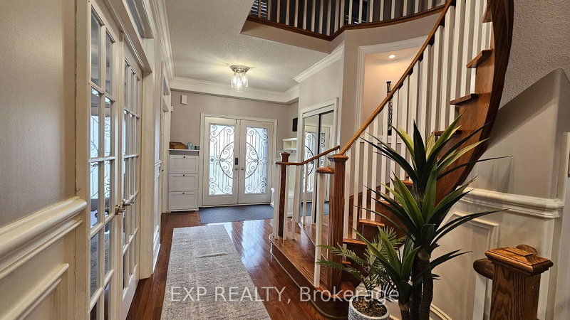 1194 Mitchell Crt, Innisfil, L9S 5A5 | Image 3